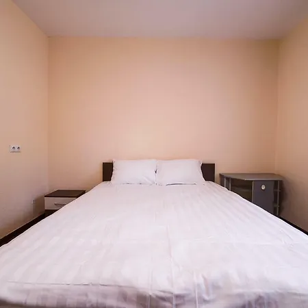 Apartment Spacious On Masherova Minsk